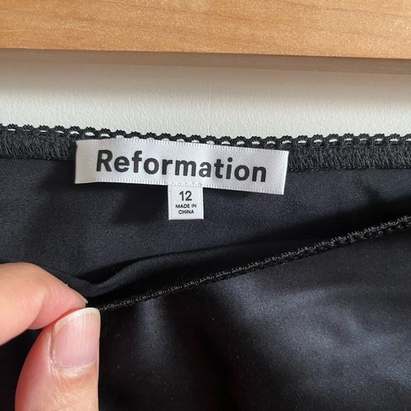 Reformation Layla Silk Skirt. Black. Size 12. - Picture 3 of 5